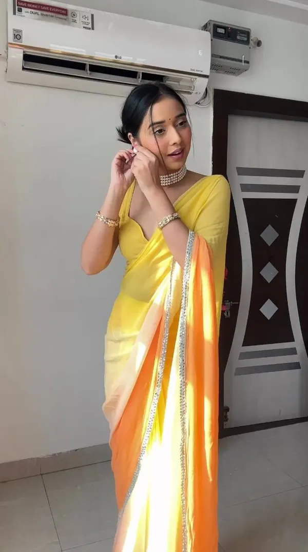 Yellow_1-Minute_Ready_To_Wear_Georgette_Saree