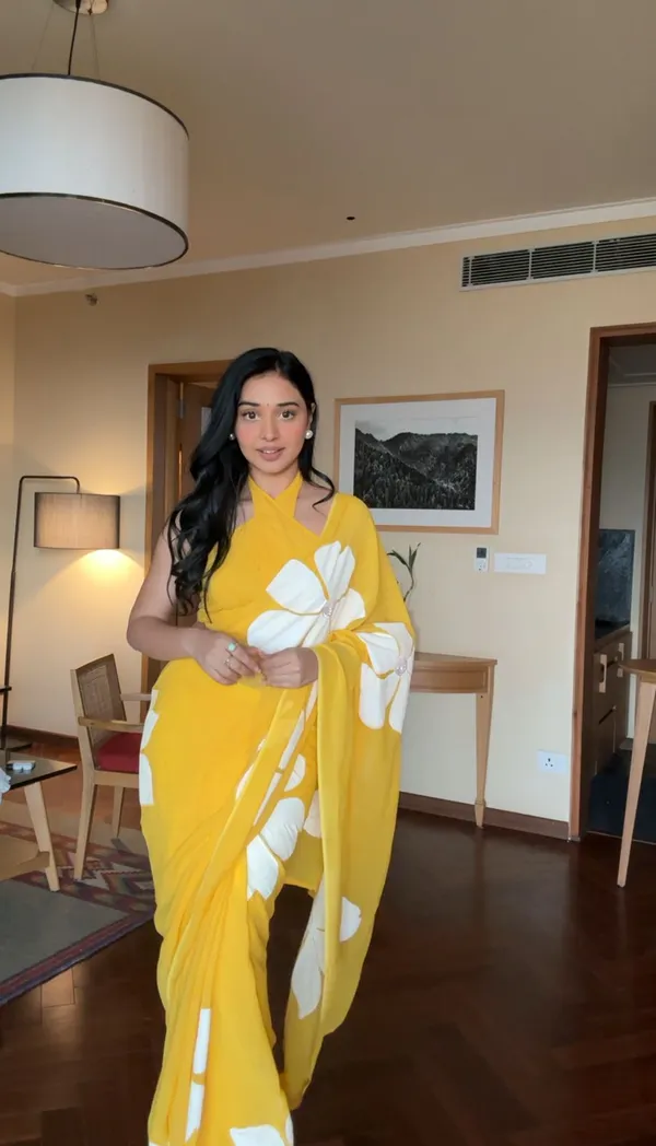 Yellow_1-Minute_Ready_To_Wear_Georgette_Saree