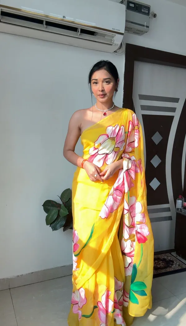 Yellow_Floral_Printed_1-Minute_Ready_To_Wear_Georgette_Saree