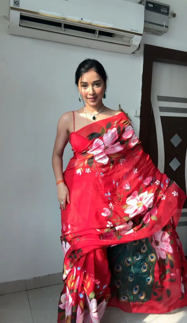 Red_Floral_Printed_1-Minute_Ready_To_Wear_Georgette_Saree