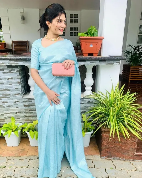 Light_Blue_Embellished_Banarasi_Jacquard_Saree_(Light_Blue)