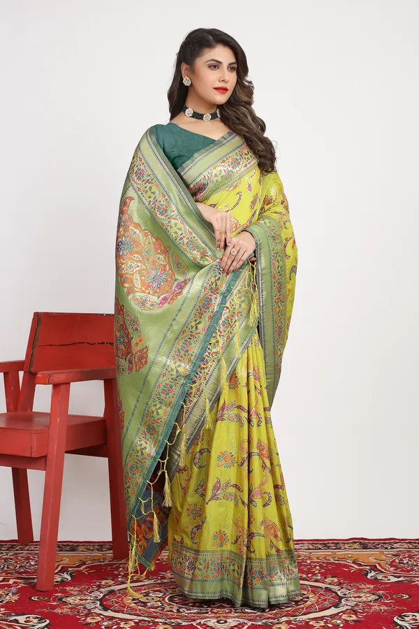 Parrot_Green_Zari_Work_Patola_Silk_Saree