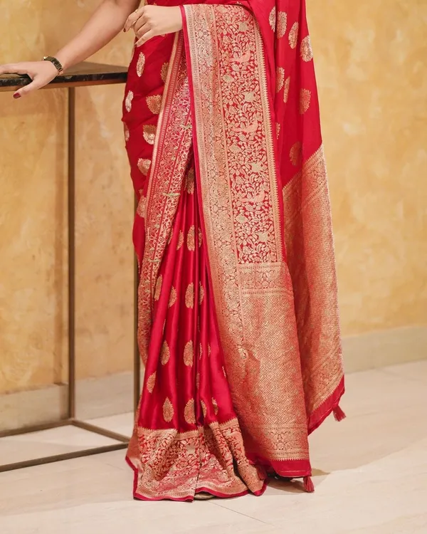 Red_Pure_Banarasi_Saree