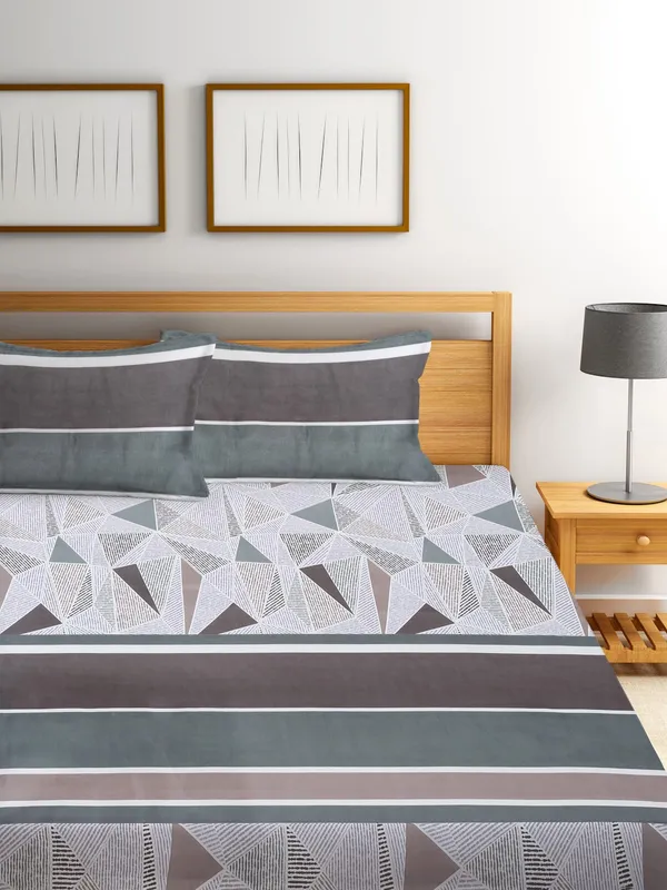_144TC_Geometrical_Multicolor_Elastic_Fitted_Double_Bedsheet_with_2_King_Size_Pillow_Covers,_Fit_for_Mattress:_72"X75"_&_72"X78"