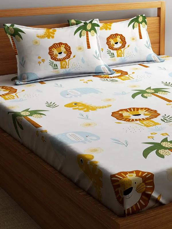 Home_Sizzler_144TC_Kid's_Lion's_Haven_Elastic_Fitted_Double_Bedsheet_(72X78_Inch)_With_2_King_Size_Pillow_Covers