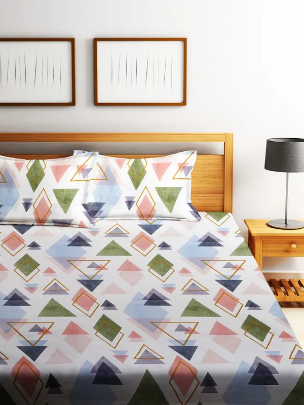 Home_Sizzler_144TC_Triangle_Mosaic's__Elastic_Fitted_Double_Bedsheet_(72X78_Inch)_With_2_King_Size_Pillow_Covers