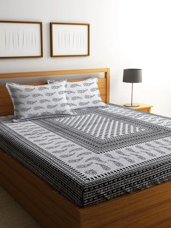 210TC_Microfibre_Handblock_Print_Black_Floral_Double_Bedsheet_with_2_King_Size_Pillow_Cover