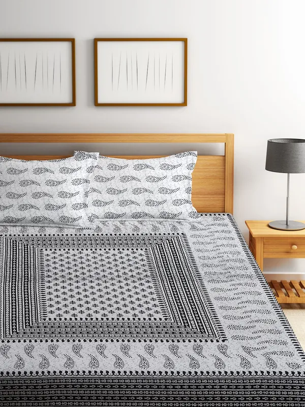 210TC_Microfibre_Handblock_Print_Black_Floral_Double_Bedsheet_with_2_King_Size_Pillow_Cover