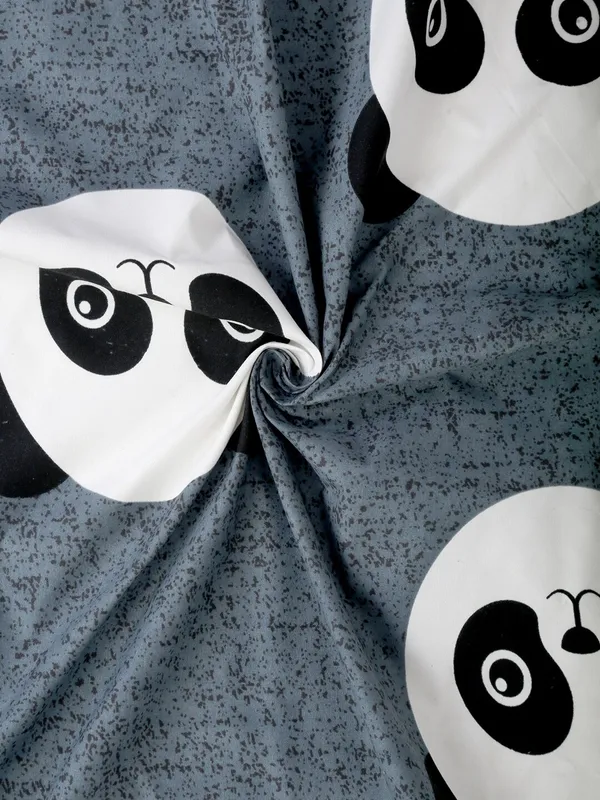144_TC_Microfibre_Kid's_Panda_Elastic_Fitted_Double_Bedsheet_(72X78_inch)_With_2_King_Size_Pillow_Covers,_Fit_for_Mattress:_72"X75"_&_72"X78"