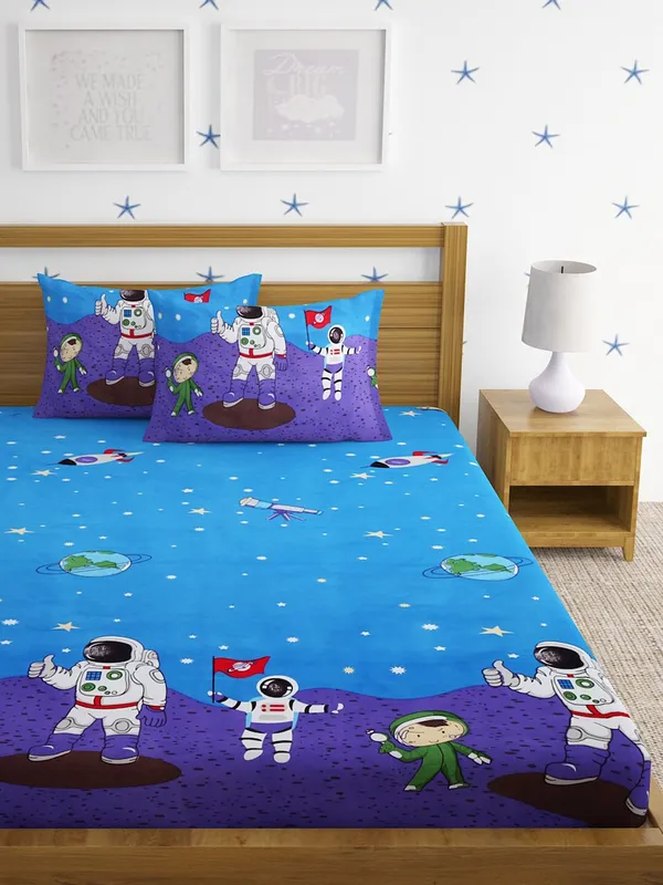 144_TC_Microfibre_Kid's_Space_Elastic_Fitted_Double_Bedsheet_(72X78_inch)_with_2_King_Size_Pillow_Covers,_FIt_for_Mattress:_72"X75"_&_72"78"