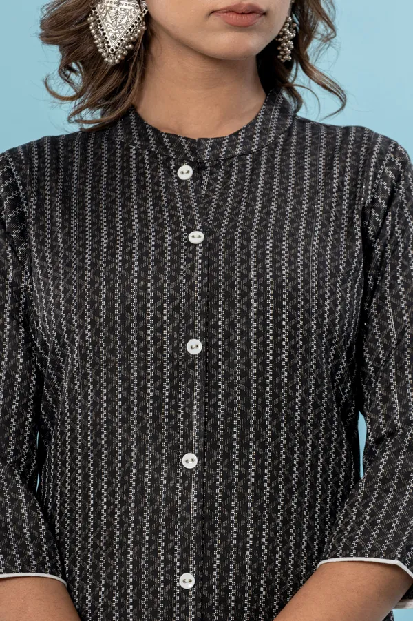 Black_&_White_Pure_Cotton_Striped_A-line_Kurti_for_Women