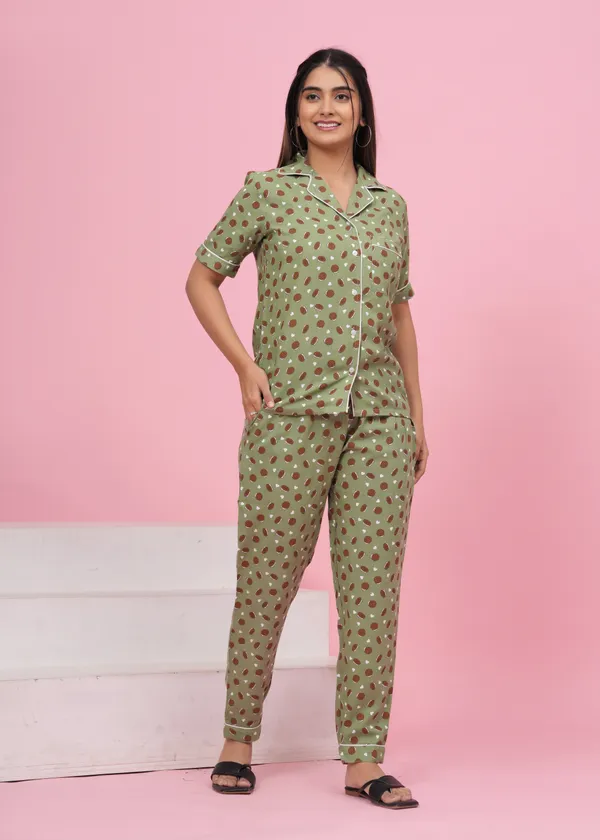 Dark_Green_Rayon_Printed_Shirt_&_Pyjama_set_for_Women