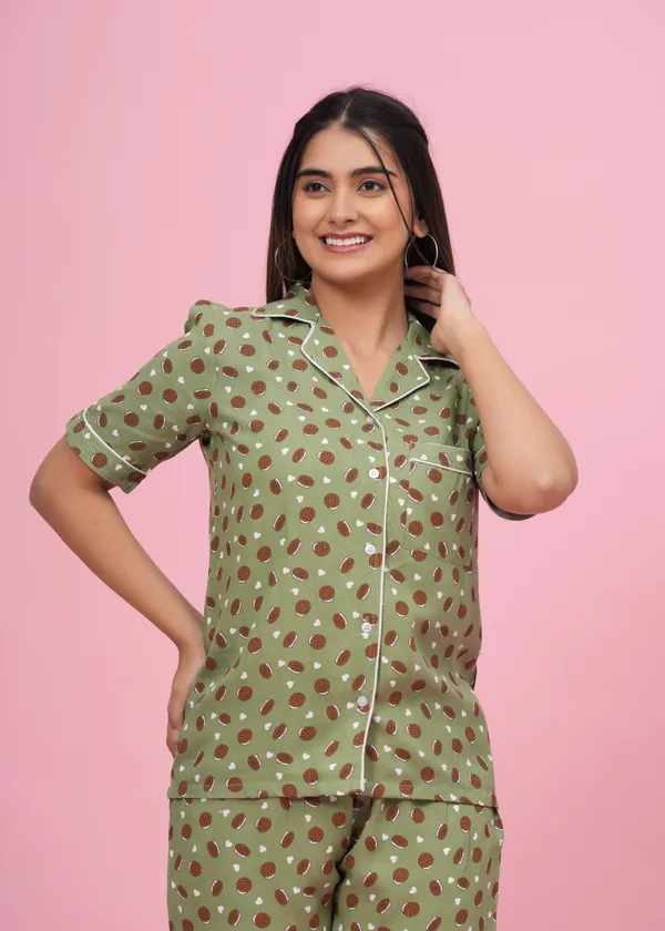 Dark_Green_Rayon_Printed_Shirt_&_Pyjama_set_for_Women