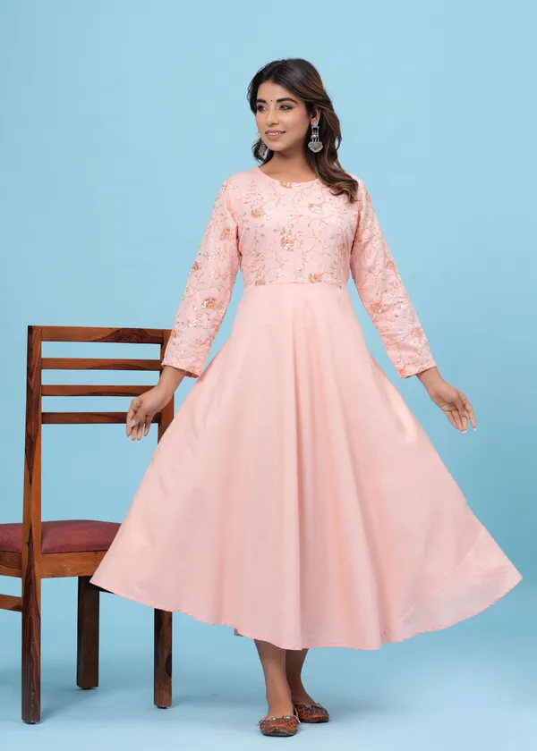 Dizon_Women_Embroidered_Anarkali_Kurta_(Orange)