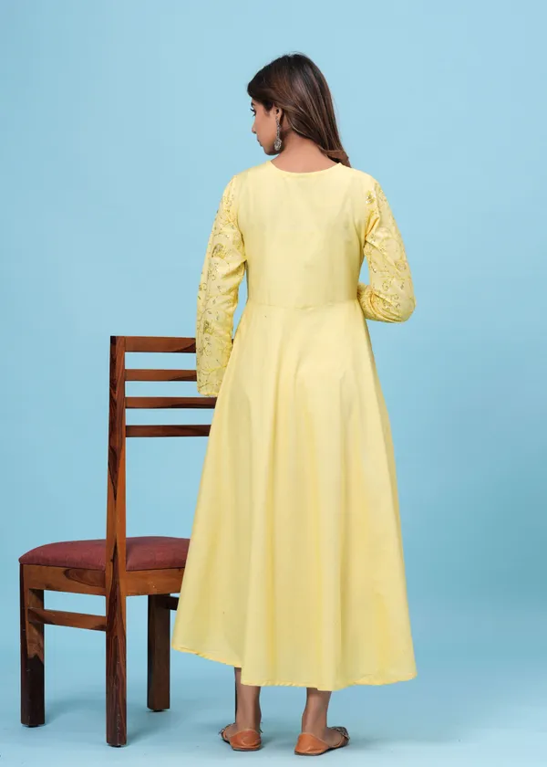 Dizon_Women_Embroidered_Anarkali_Kurta_(Yellow)