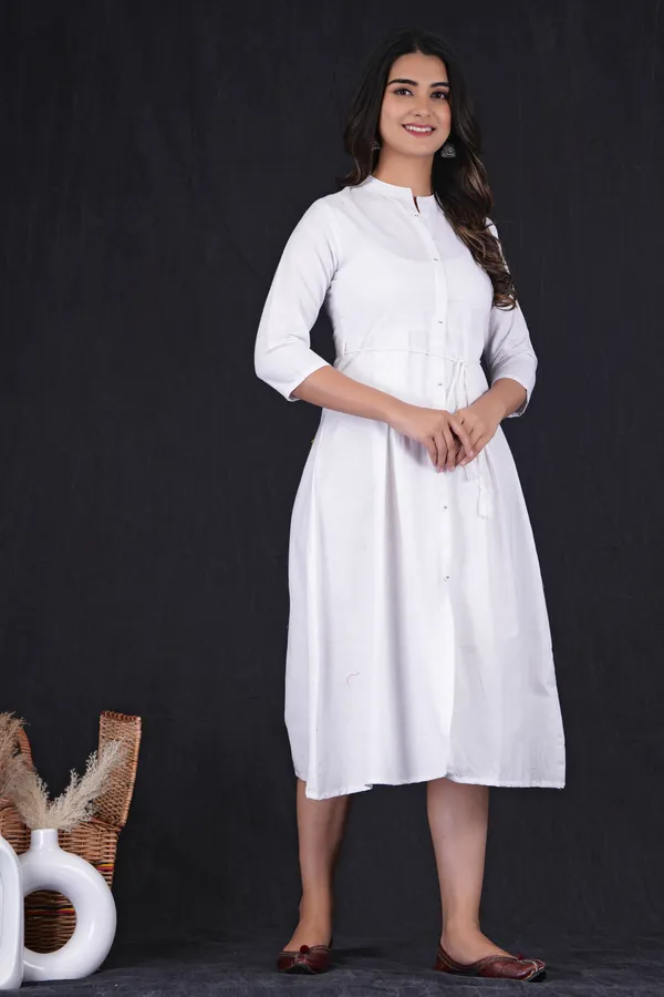 White_Khadi_Cotton_Solid_Frontslit_Kurta_for_Women