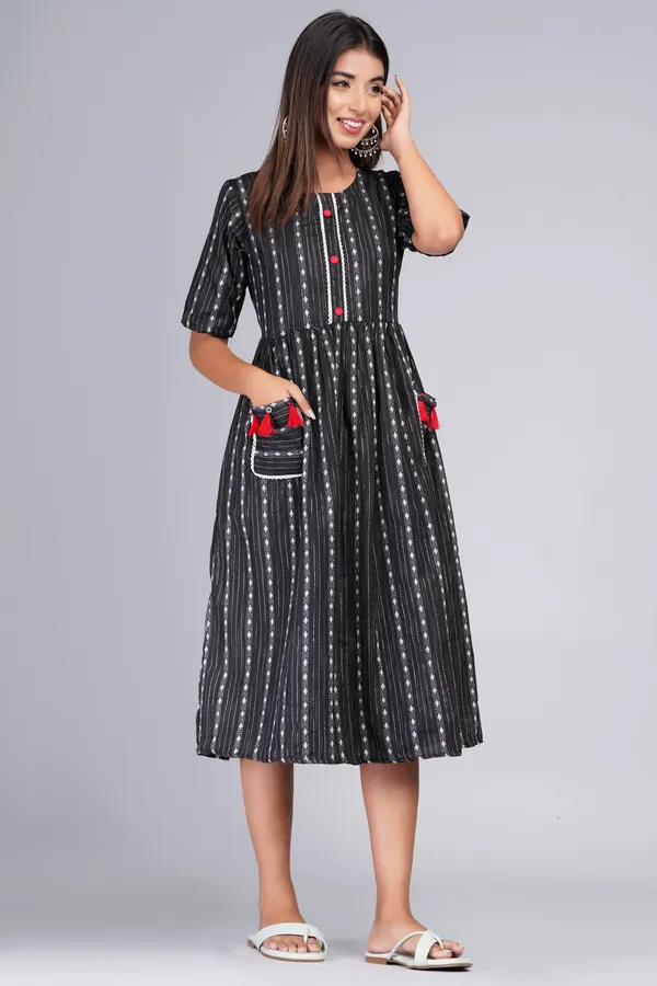 Black_&_White_&_Grey_Khadi_Cotton_Woven_Design_Flared_Kurta_for_Women
