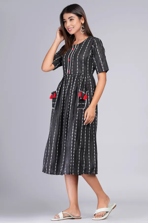 Black_&_White_&_Grey_Khadi_Cotton_Woven_Design_Flared_Kurta_for_Women