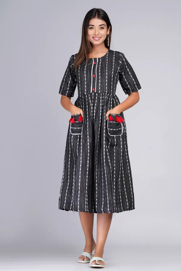 Black_&_White_&_Grey_Khadi_Cotton_Woven_Design_Flared_Kurta_for_Women