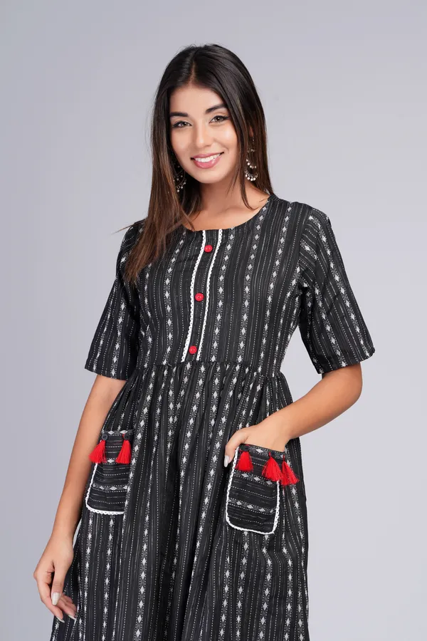 Black_&_White_&_Grey_Khadi_Cotton_Woven_Design_Flared_Kurta_for_Women