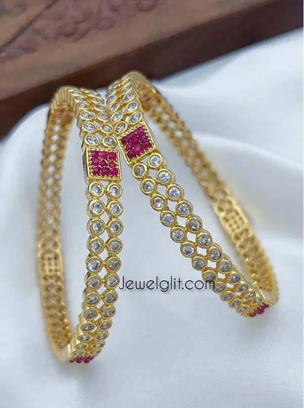 Graceful_Ruby&White_Impon_Box_Bangle