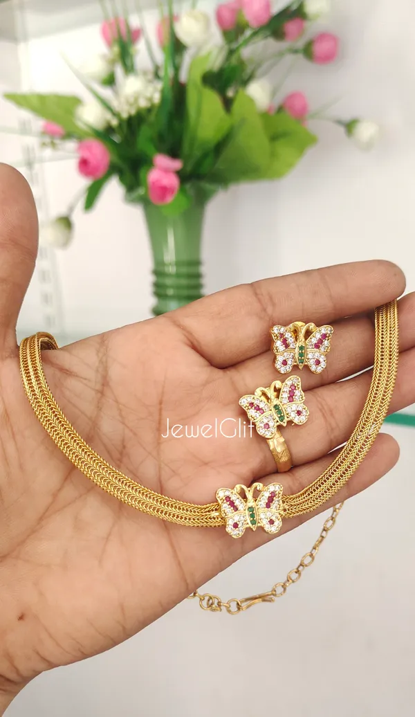 Simple_&_Elegant_Butterfly_Choker