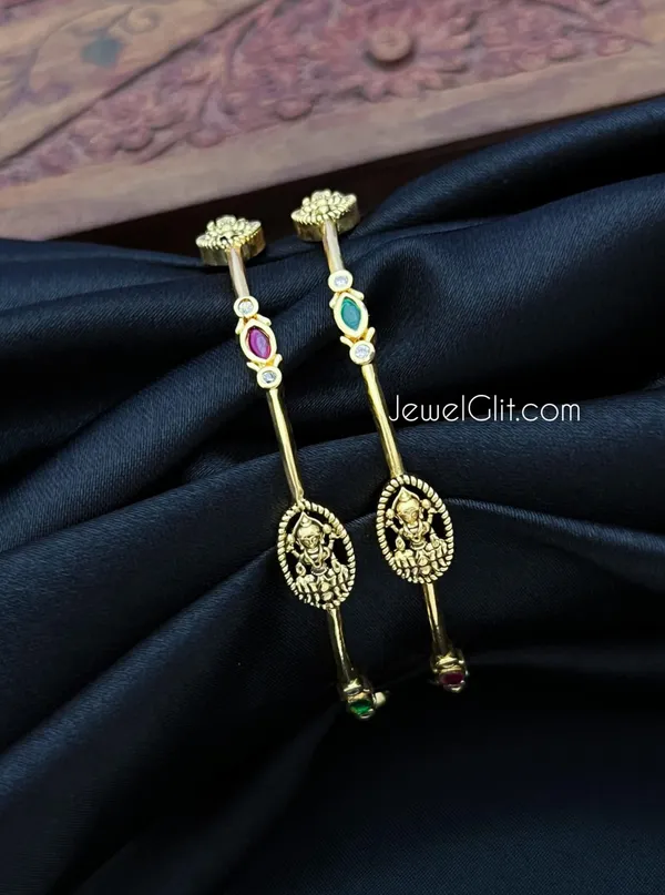 Temple_Finish_Antique_Lakshmi_Bangle