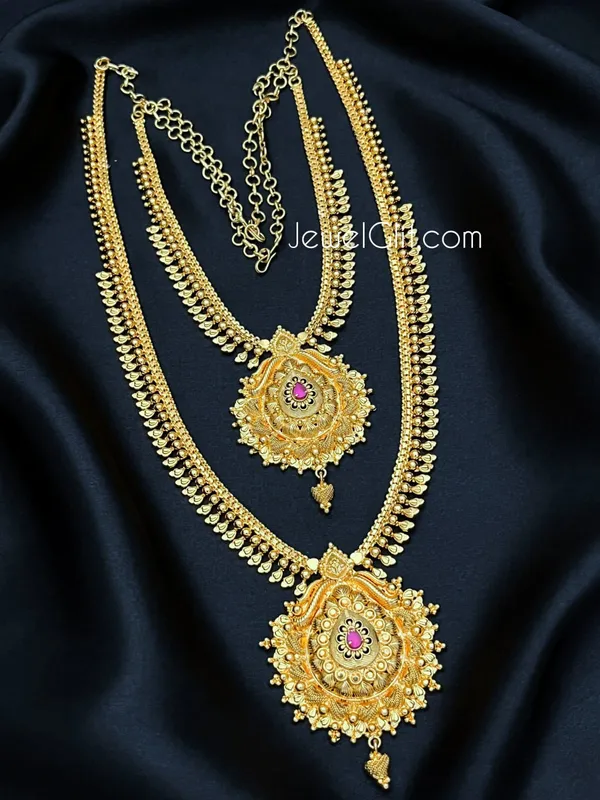 Traditional_Microplated_Floral_Pendant_Combo_Set