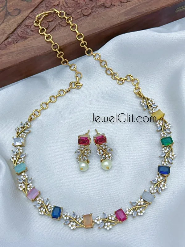 Stunning_Flower_Design_Ad_Necklace_With_Back_Chain