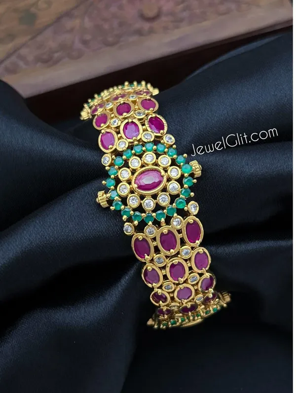 Multicolor_Brass_Alloy_Matte_Finish_Kemp_Stone/American_Diamond_Stone_Kada_Bangle_For_Women
