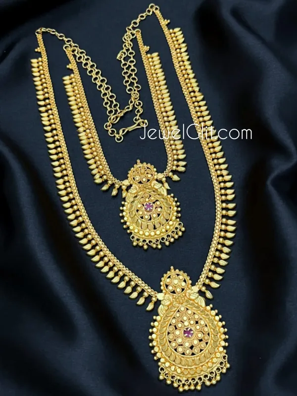 Elegant_Traditional_Mango_Pendent_Set