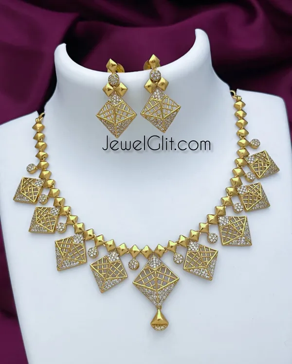 Handcrafted_Matte_Finish_Diamond_Necklace