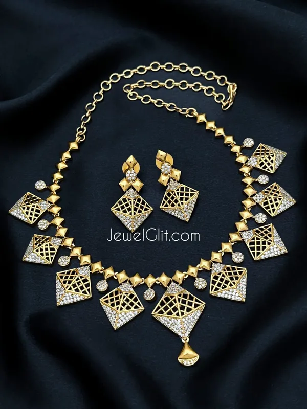 Handcrafted_Matte_Finish_Diamond_Necklace