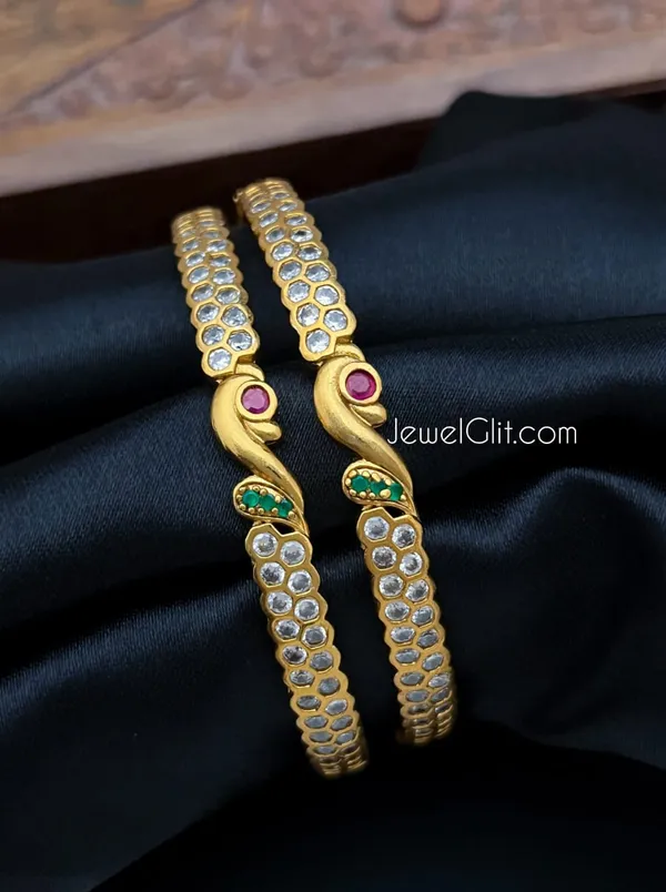 Adorable_Antique_Finish_Peacock_Bangle