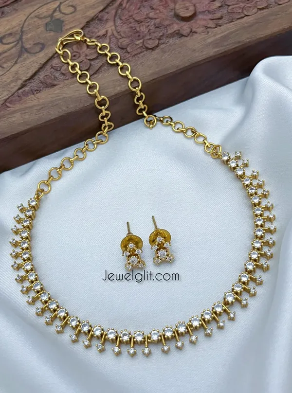 White_Pretty_American_Diamond_Necklace