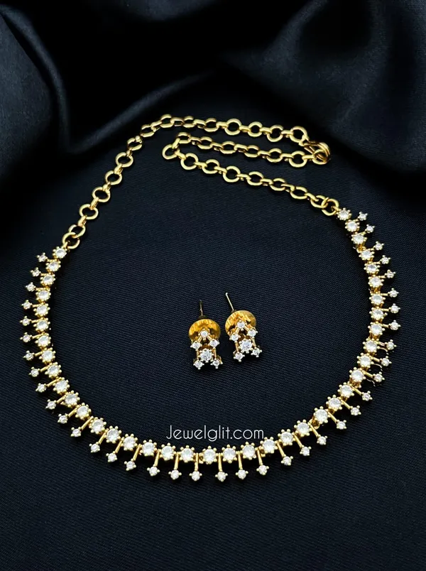 White_Pretty_American_Diamond_Necklace