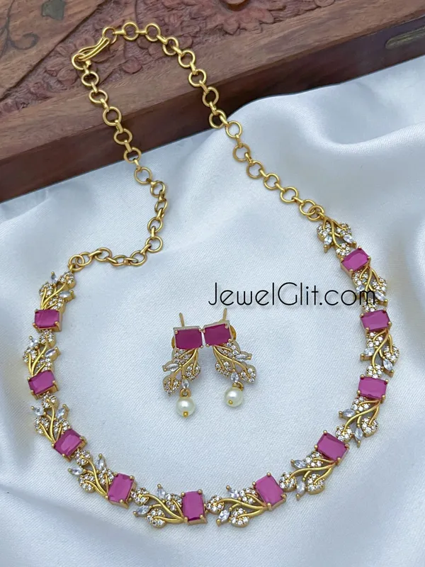 Stunning_Flower_Design_Ad_Necklace_With_Back_Chain