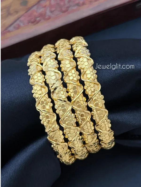 Gold_Colour_Traditional_Microplated_Forming_Bangle