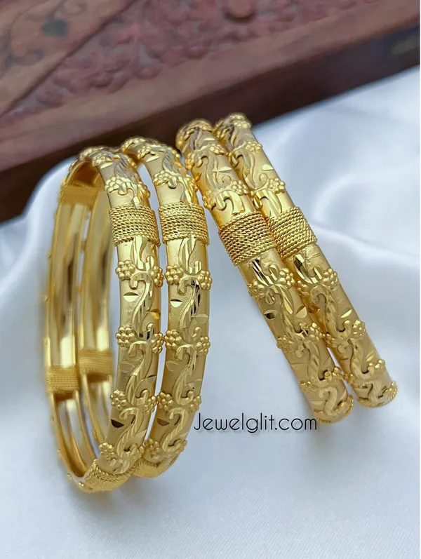 Traditional_Gold_One_Gram_Forming_Bangle