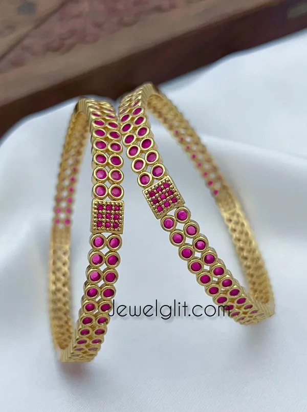 Graceful_Ruby_Colour_Impon_Bangle