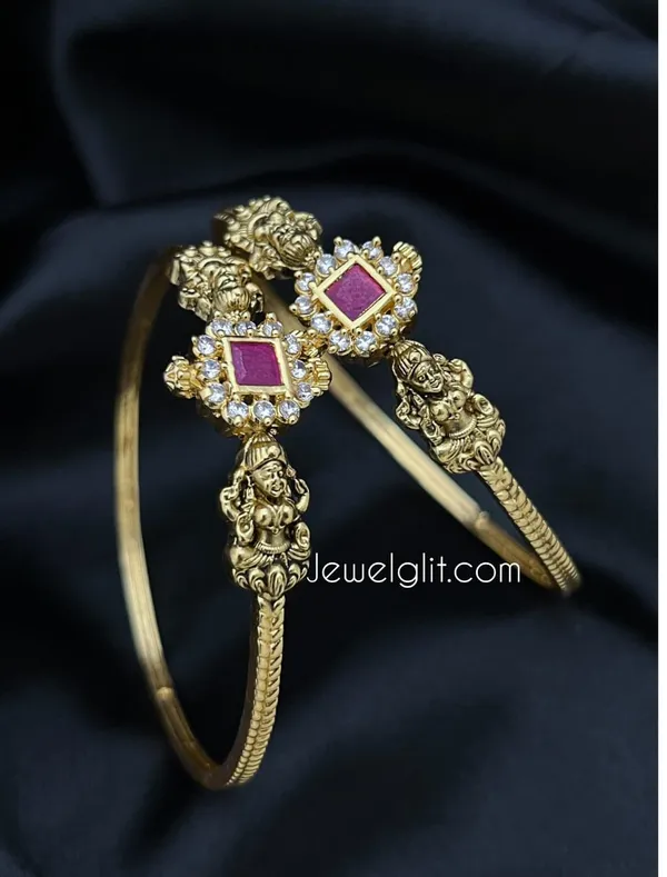Adorning_Antique_Temple_Ruby_Finish_Lakshmi_Bangle