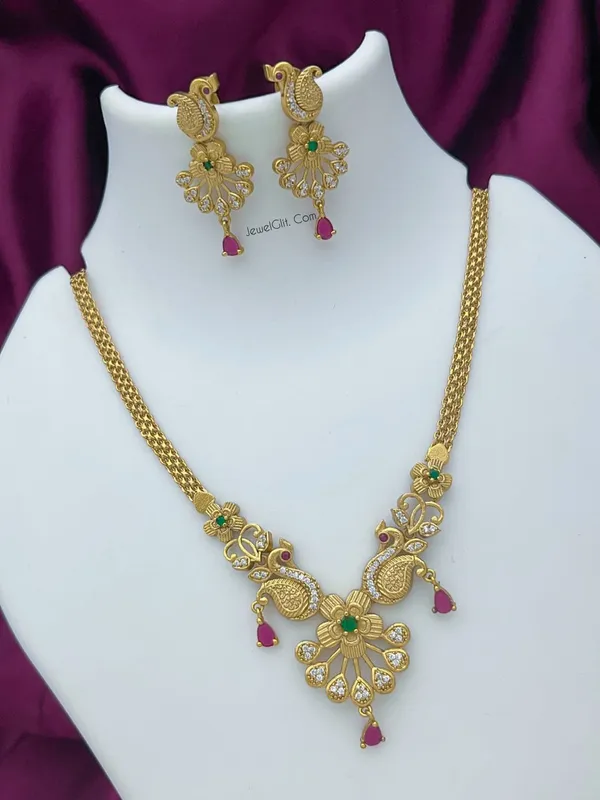 Trendy_New_Variety_Peacock_Necklace