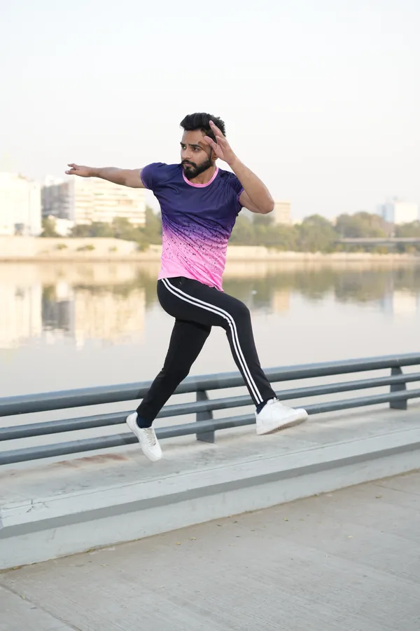 Purple_Polyester_Dotted_Sports_T_Shirt