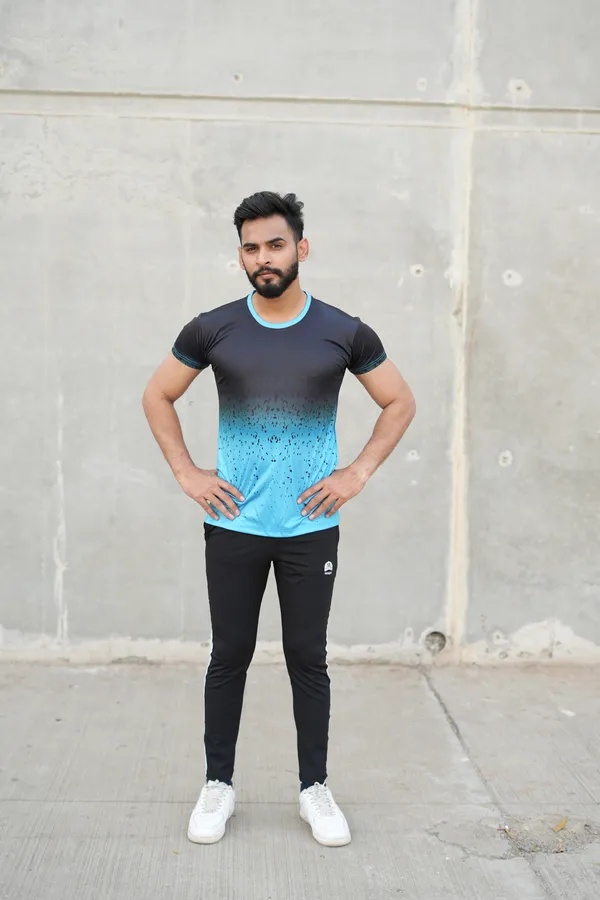 Black_Polyester_Dotted_Sports_T_Shirt