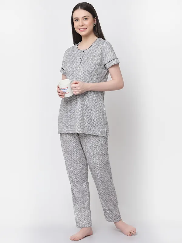 Black_Printed__Cotton_Blend_Night_Suit_Set
