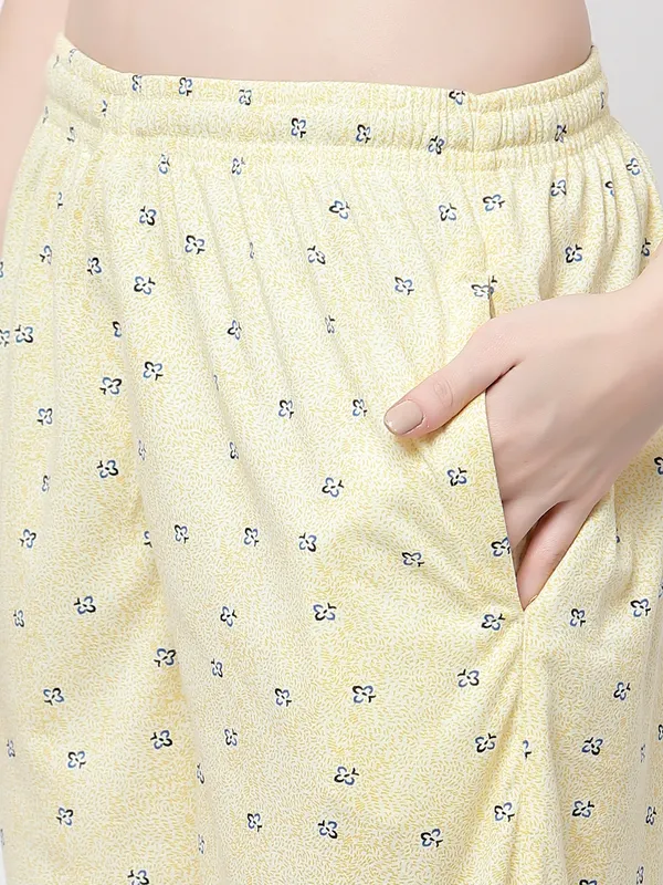 Yellow_Printed__Cotton_Blend_Night_Suit_Set