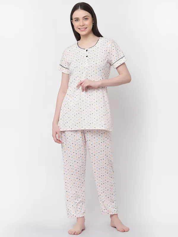 Off_white_Floral_Print_Cotton_Blend_Night_Suit_Set