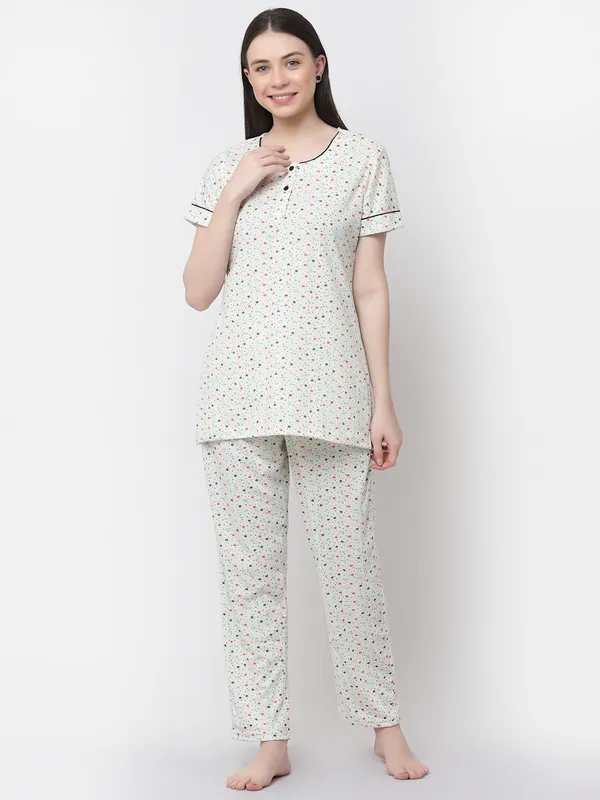 White_Floral_Print_Cotton_Blend_Night_Suit_Set