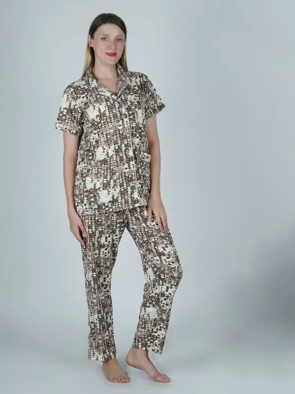 Women's_Cotton_Printed_Brown_Night_Suit