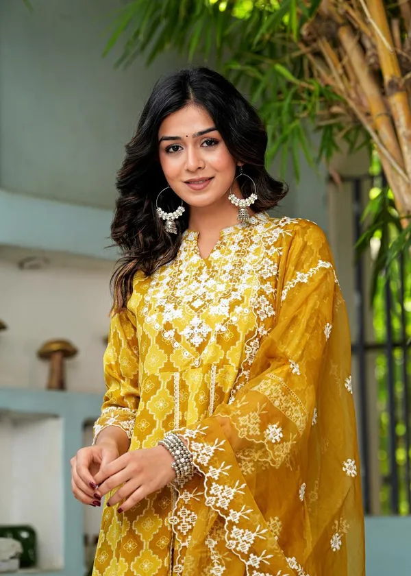 Womens_Anarkali_Kurta_Pant_Dupatta_Set